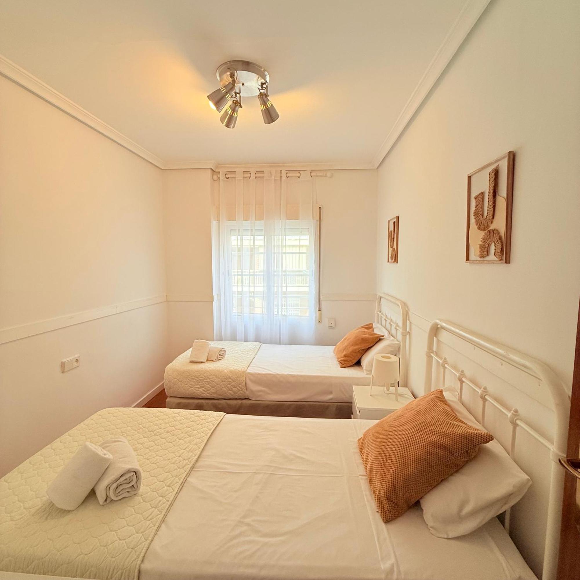 Travel Habitat Mestalla Valence Extérieur photo